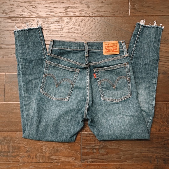 SOLD - Picture 2 of 4